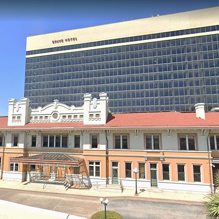 מלון Crowne Plaza Pensacola Grand מראה חיצוני תמונה